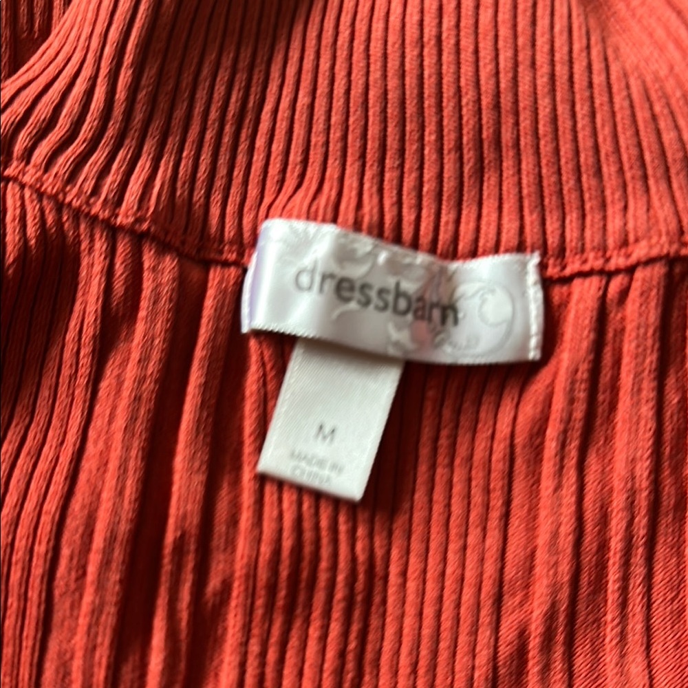 Sleeveless Ribbed Top - Picture 2 of 3